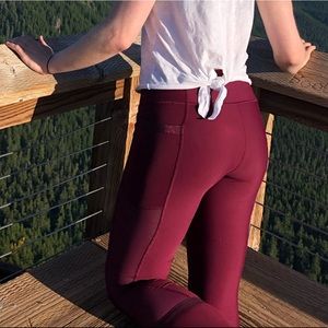 NEW berry Victoria Sport leggings